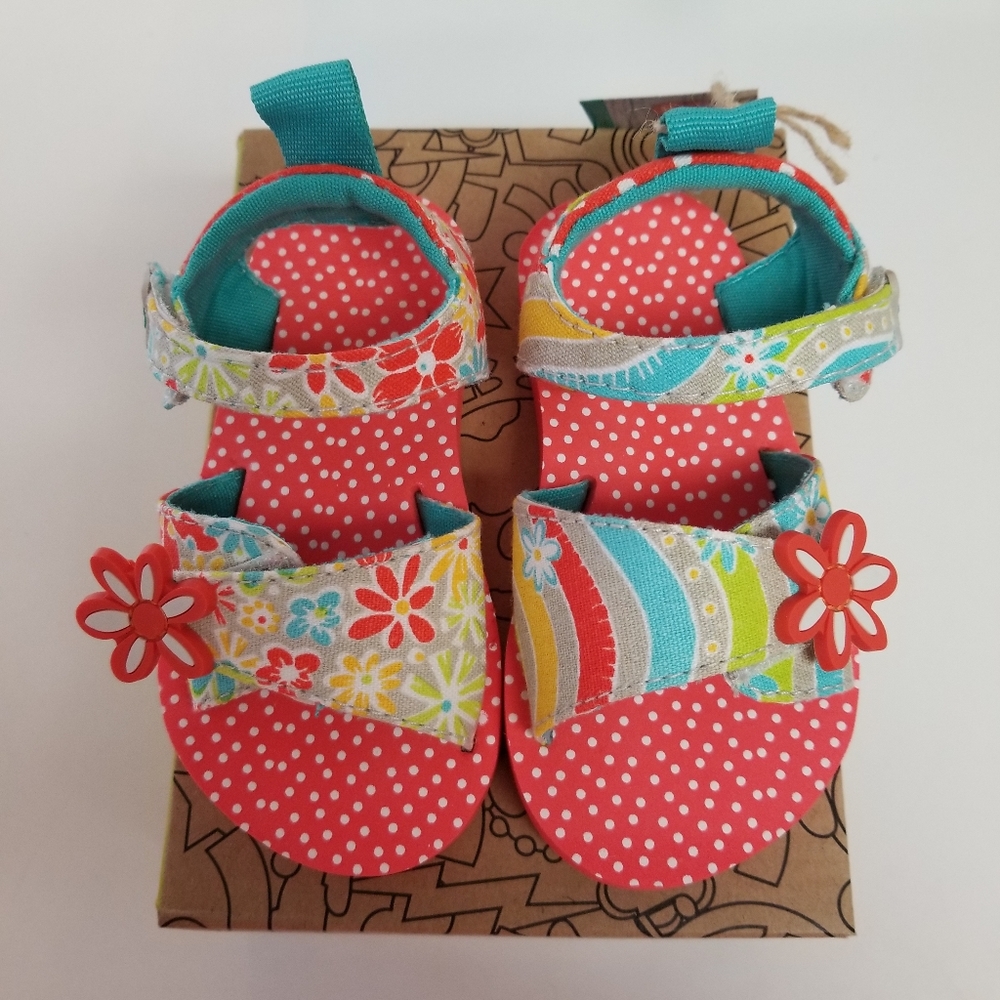 Chooze sz 4 charm red breeze floral sandals